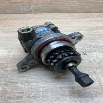 21102198 5M321 N  Power steering pump Nissan Primera