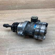 21102198 5M321 N  Power steering pump Nissan Primera