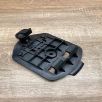 2118900814 Used  Hazard Warning Triangle Mounting Bracket Mercedes-Benz E W211