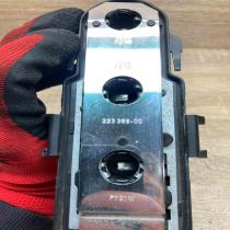 A1638200177 223369  Tail light bulb cover holder Mercedes-Benz ML W163