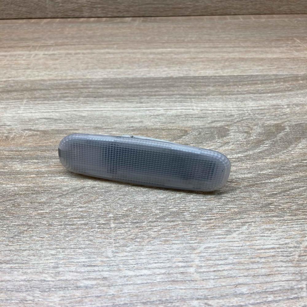 2108204001   Other interior part Mercedes-Benz E W210