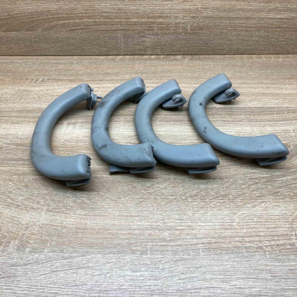 A2118100051  Set Front interior roof grab handle Mercedes-Benz E W211