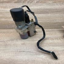 7111867 HB70401 002  Tailgate hydraulic pump motor BMW 5 E60 E61