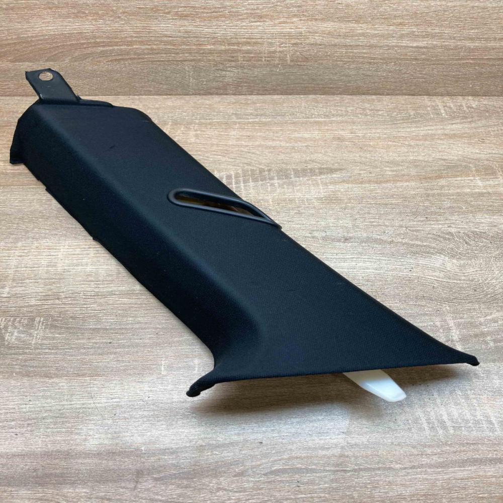 A2516906625   (C) pillar trim Mercedes-Benz R W251