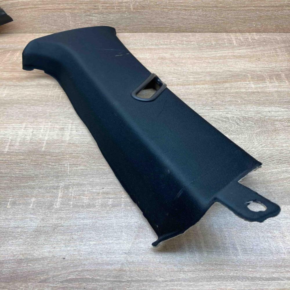 A2516906525   (C) pillar trim Mercedes-Benz R W251