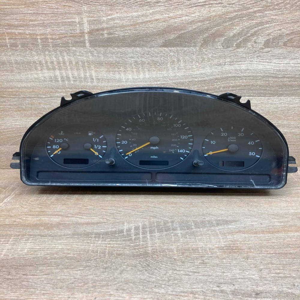 A1635407711 A2C53033841  Speedometer (instrument cluster) Mercedes-Benz ML W163