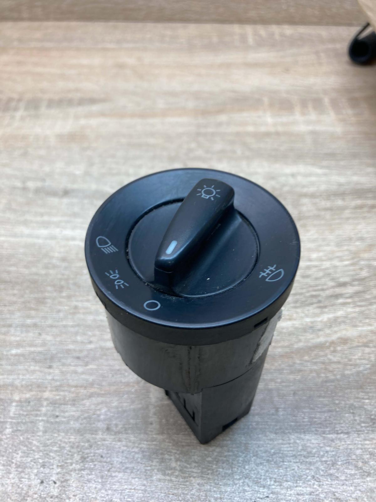 1C0941531   Light switch Volkswagen Golf IV