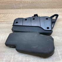 A2057500060   Other trunk/boot trim element Mercedes-Benz C W205