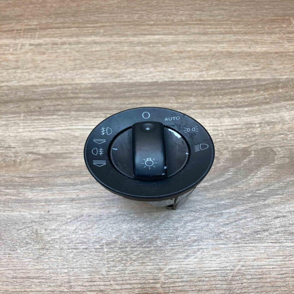 8E0941531D   Light switch Audi A4 S4 B7 8E 8H