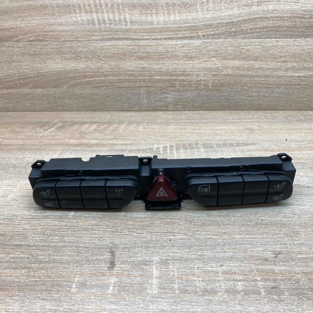 2038214951   Hazard light switch Mercedes-Benz C W203