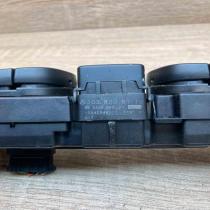 2038208110   Hazard light switch Mercedes-Benz C W203