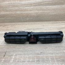 2038219058   Hazard light switch Mercedes-Benz C W203