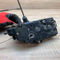 VW Door lock   Front door lock Volkswagen PASSAT B5