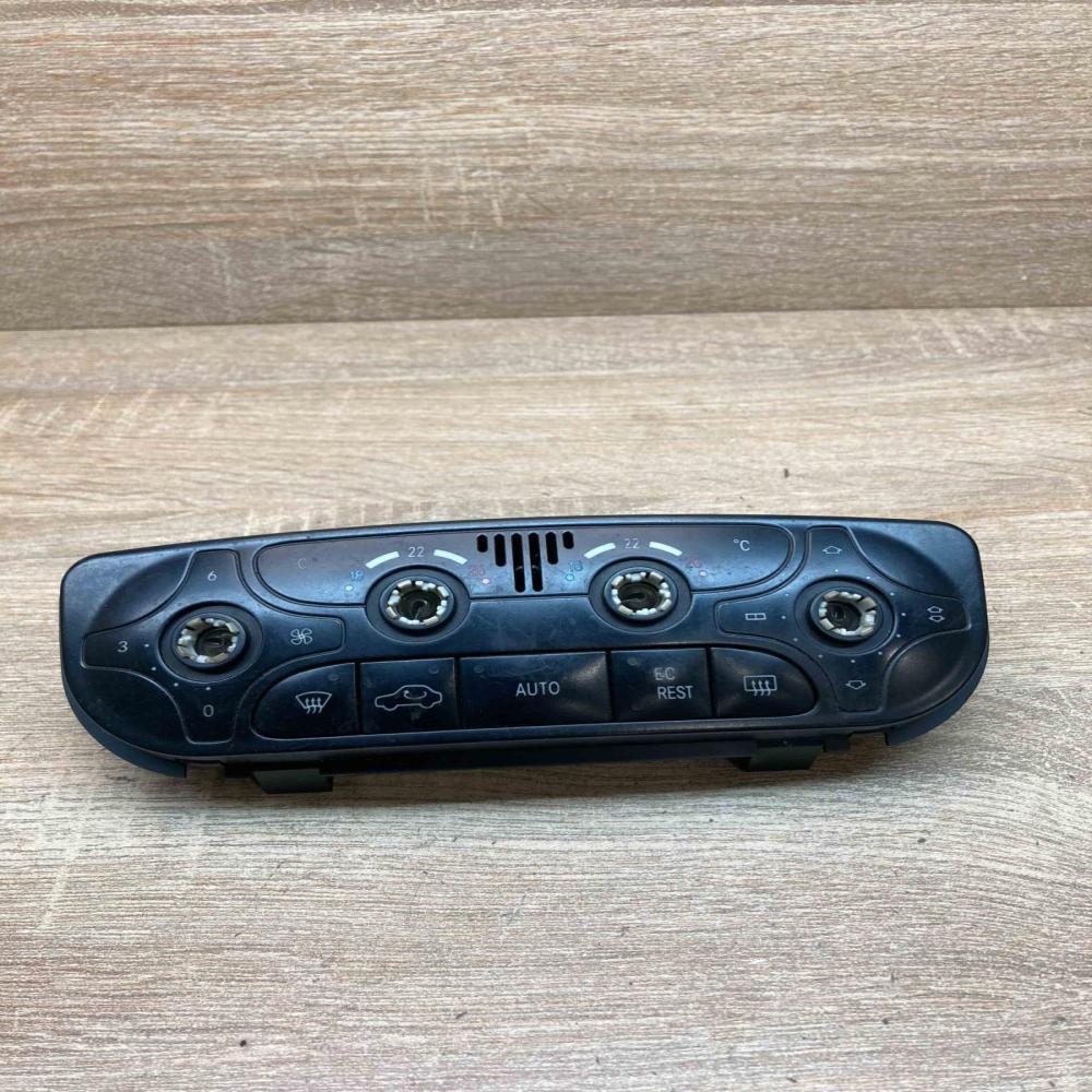 2038300285 914010322 Defective Climate control unit Mercedes-Benz C W203