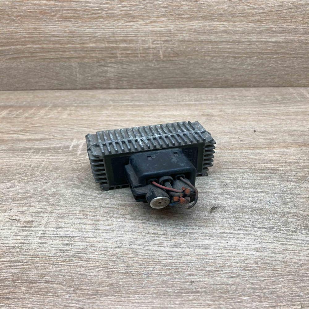 55354141 51299018A  Glow plug pre-heat relay Opel Vectra C
