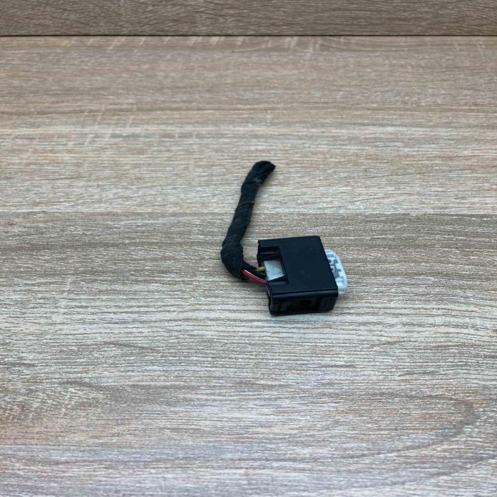 2205400081   Plug wire Mercedes-Benz C W203