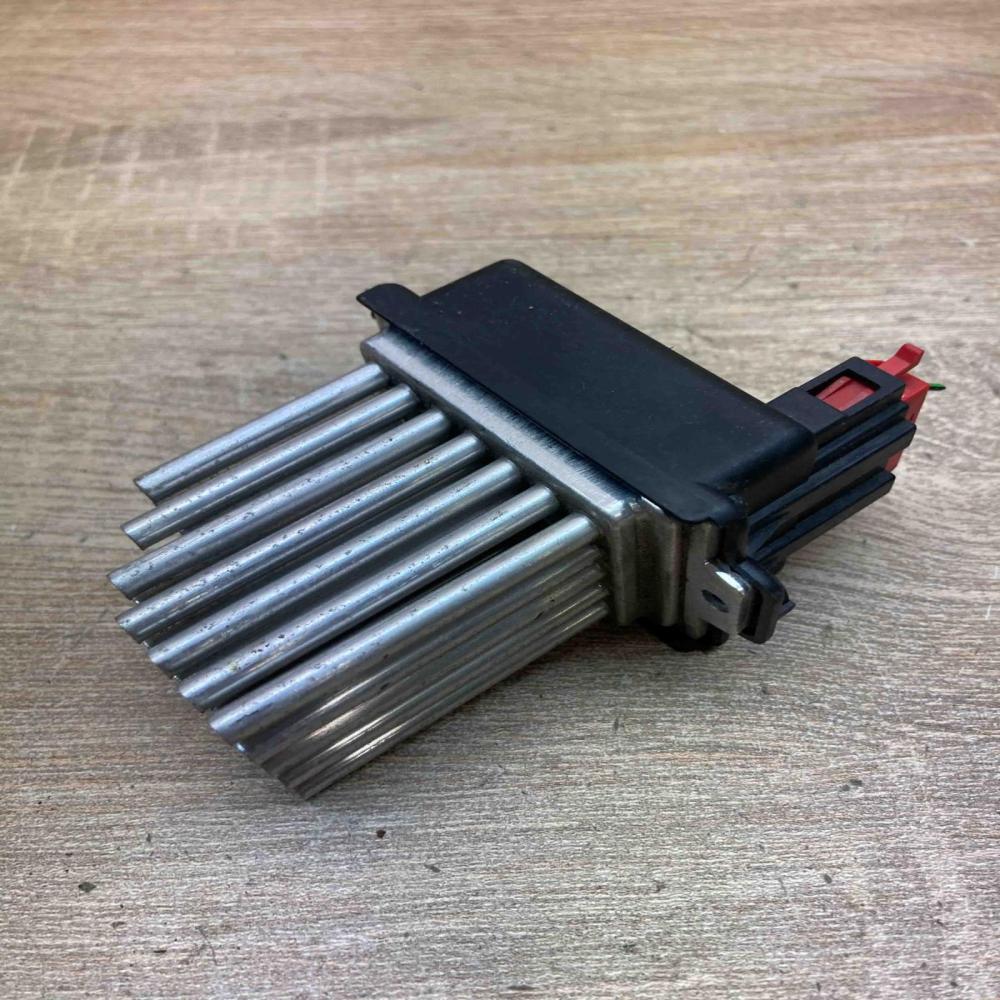 4B0820521 5DS006467 With Plug Heater blower motor/fan resistor Audi A6 S6 C5 4B