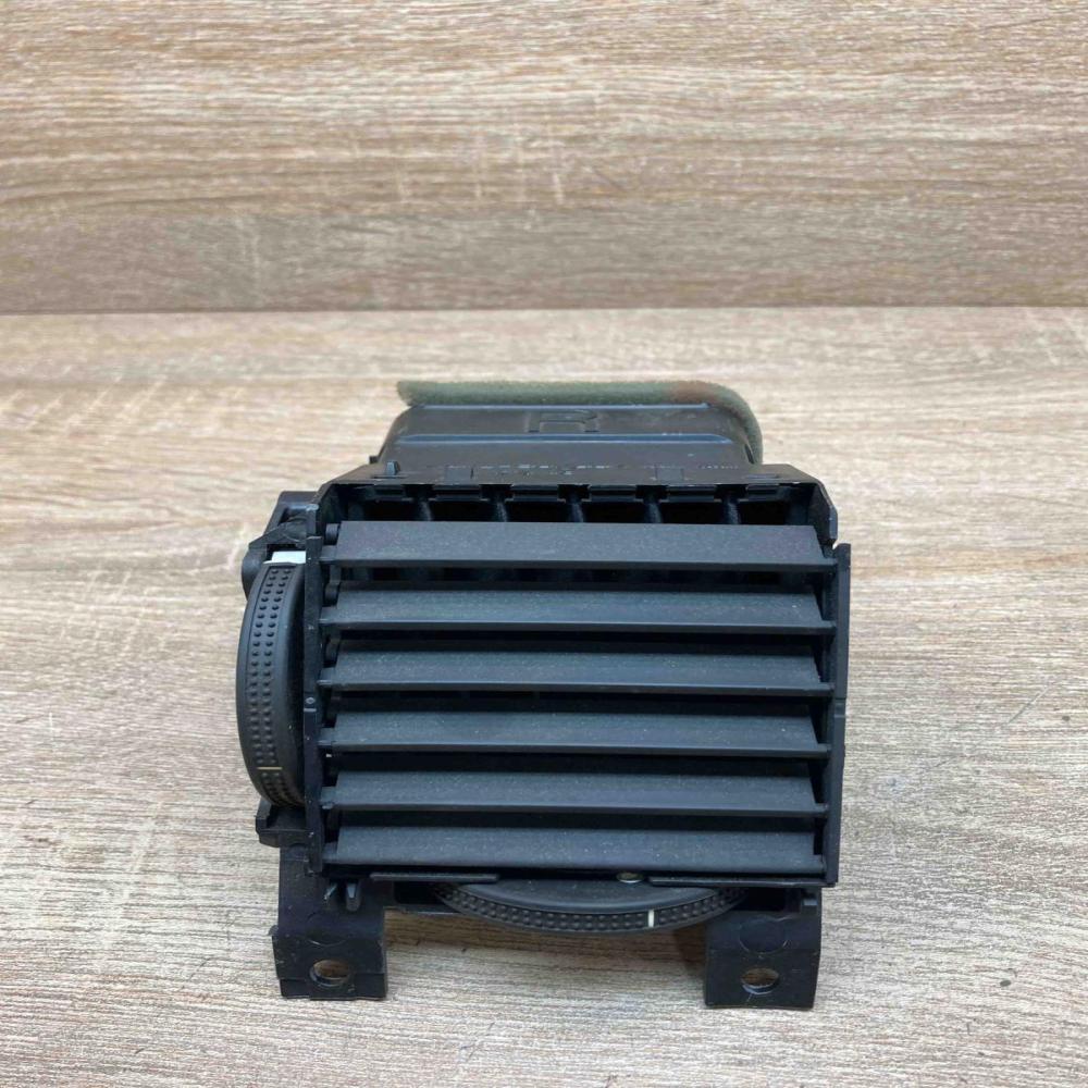 Opel Signum Air Grill  RH Dashboard side air vent grill/cover trim Opel Signum