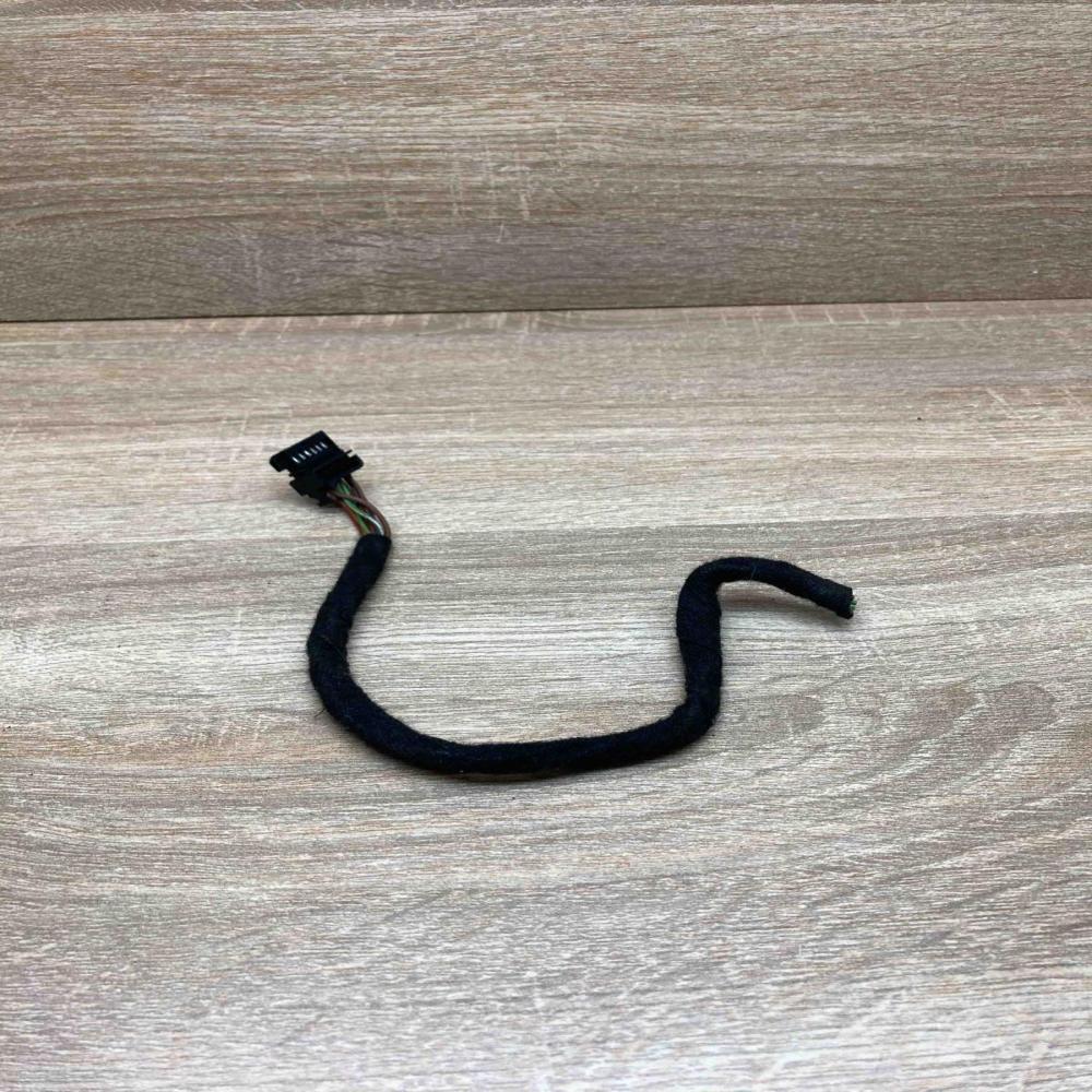 A0435458528   Plug wire Mercedes-Benz E W211