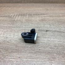 A1668210151 56054085AA  Airbag deployment crash/impact sensor Mercedes-Benz B W2