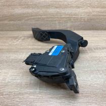 8D1723523N 6PV008376  Accelerator throttle pedal Audi A6 S6 C5 4B