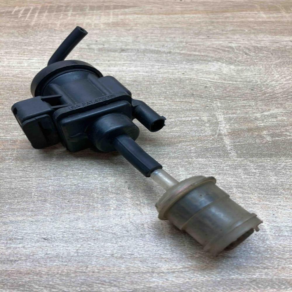 A0005450427   Turbo solenoid valve Mercedes-Benz S W220