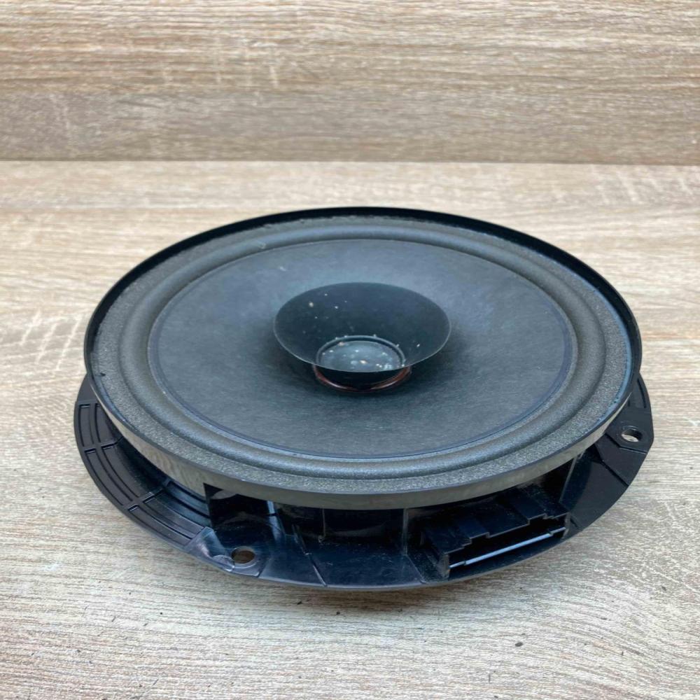 5C6035710A   Front door speaker Volkswagen Transporter - Caravelle T5