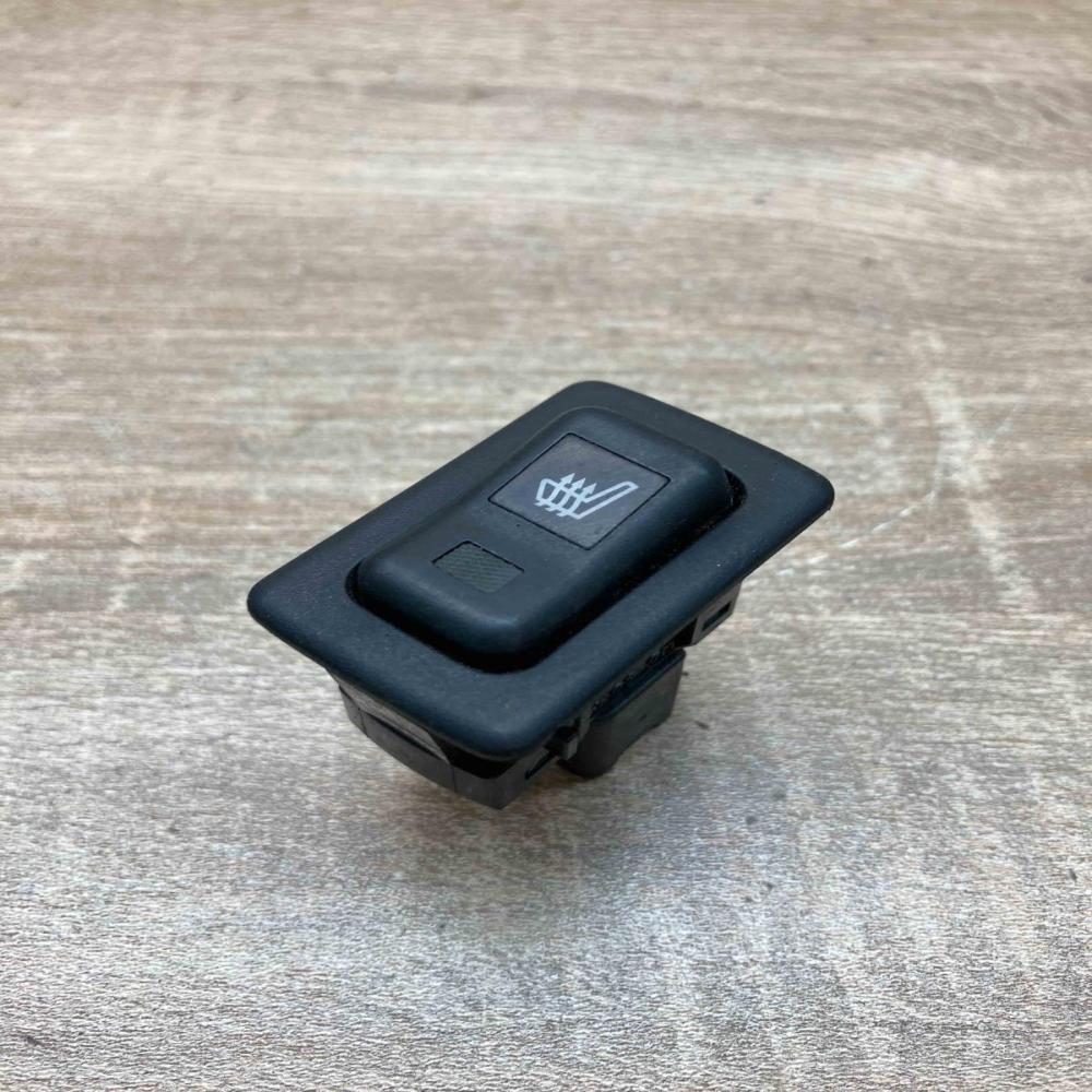 191481 481 1S26  Seat heating switch Mazda RX8
