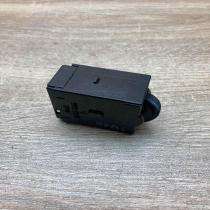 71240   Headlight level height control switch Mazda 6