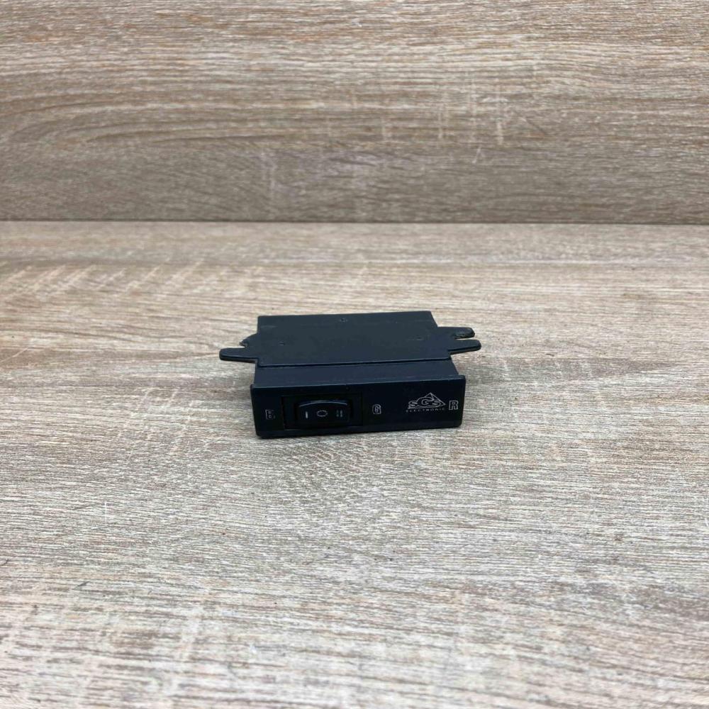 SGS Petrol Gas Switch   LP gas control unit module Ford Mondeo MK II