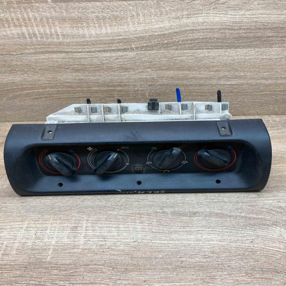 7700808863 847290 R  Climate control unit Renault Safrane