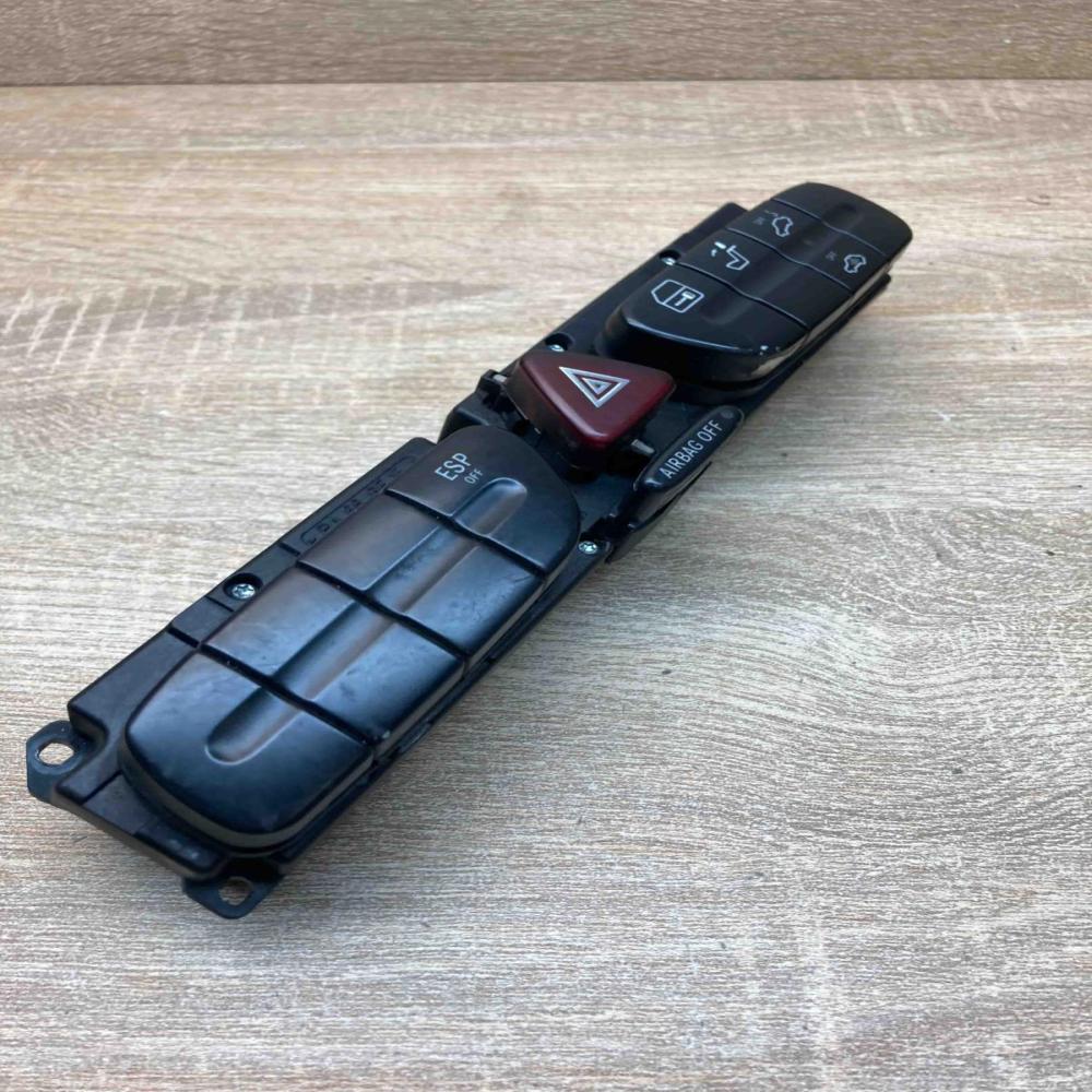 2038216258  With plug Hazard light switch Mercedes-Benz C W203