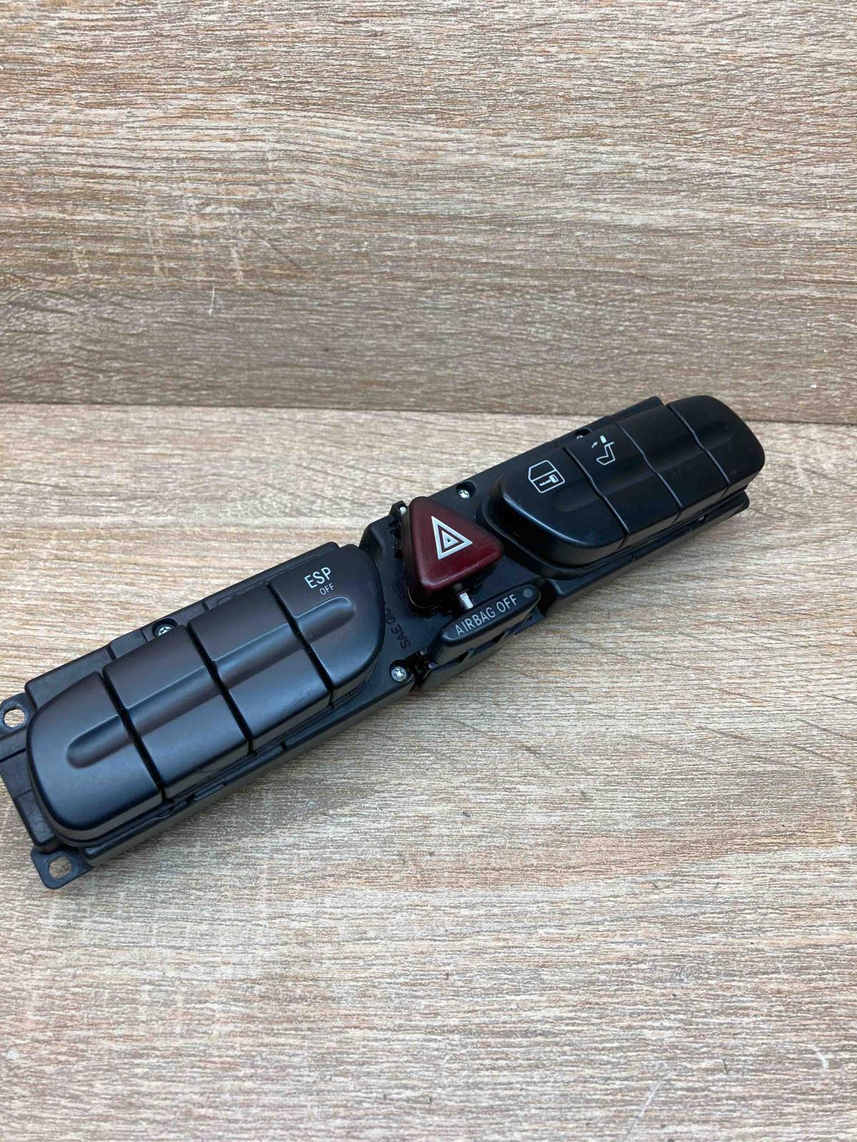 2038214658   Hazard light switch Mercedes-Benz C W203
