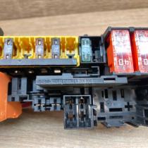 A2059067200 C8095834  Fuse module Mercedes-Benz C W205