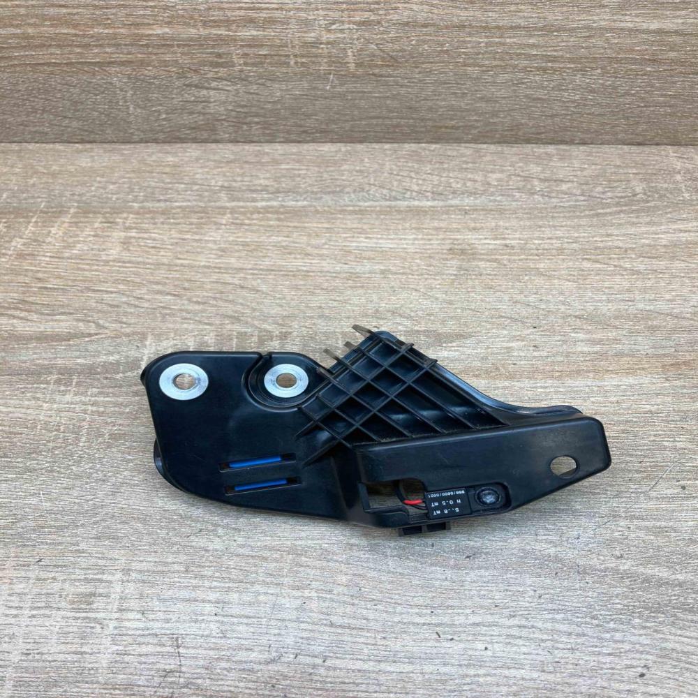 A2058208000   Sensor Mercedes-Benz C W205