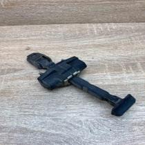 824307049R   Rear door check strap stopper Renault Clio IV