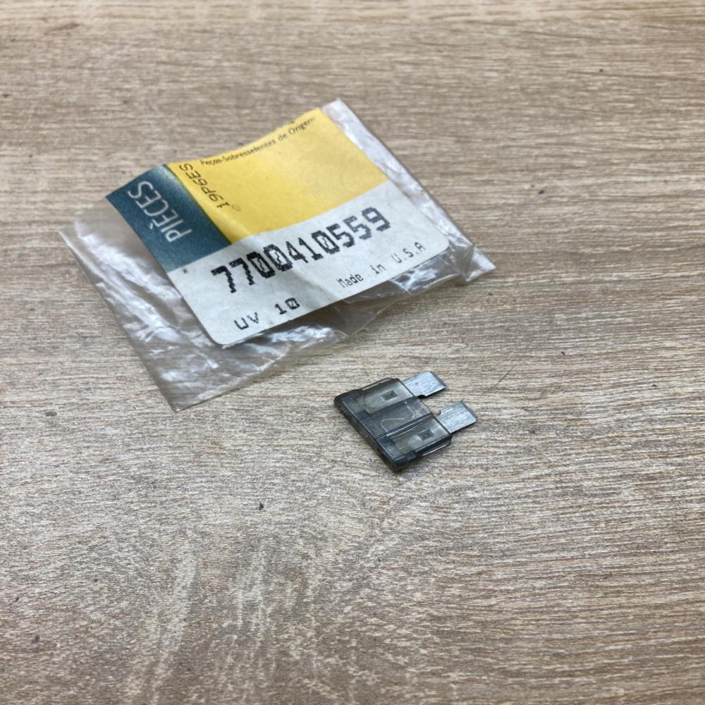 7700410559   Other relay Renault Laguna II