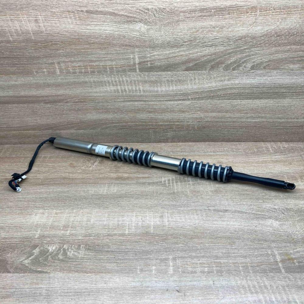51247207015 09 925134 107  Tailgate/trunk strut/damper BMW 5 F10 F11