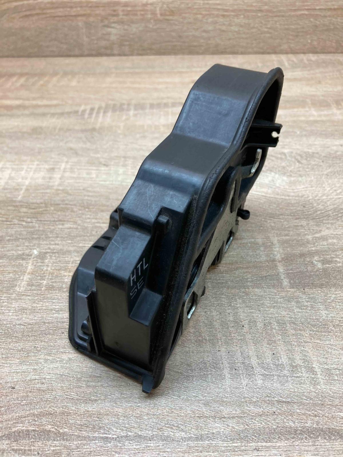 7167075   Rear door lock BMW X3 E83