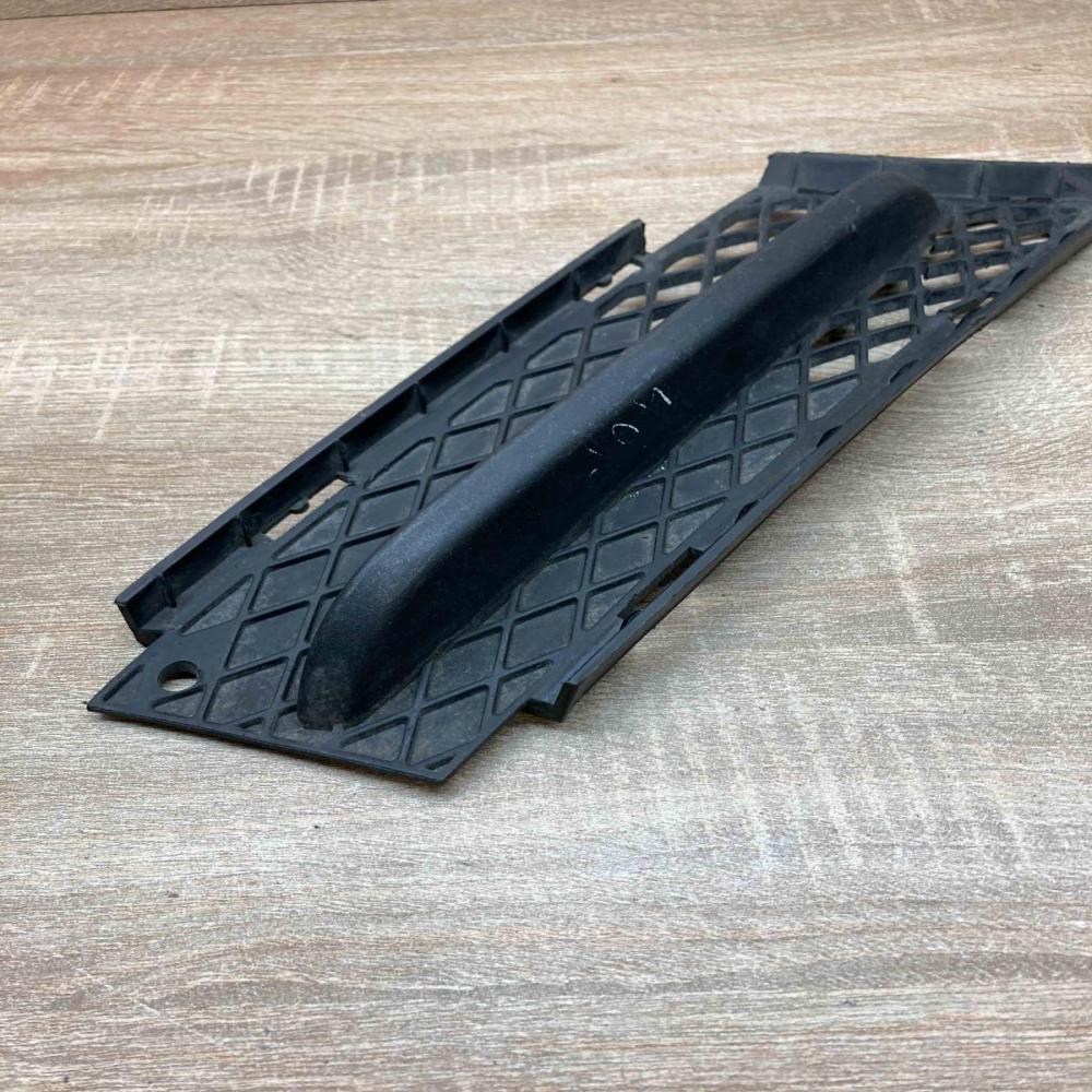 7154552  Right Side Front bumper lower grill BMW 3 E90 E91