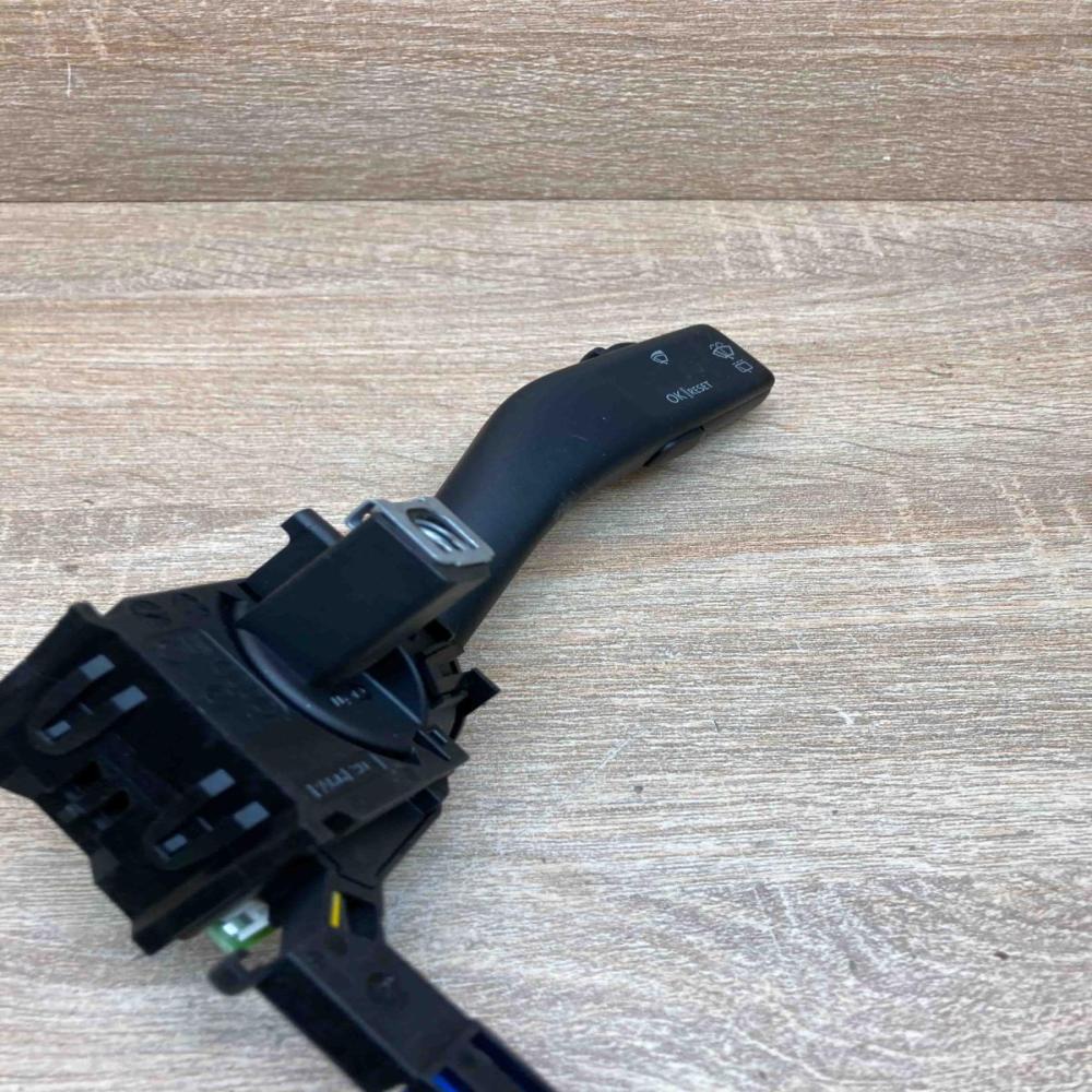 1K0953519A   Wiper control stalk Volkswagen Touran I