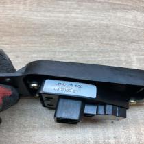 LD4766600 03200321  Wing mirror switch Mazda MPV II LW