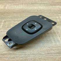 LD47 66 600 03200321  Wing mirror switch Mazda MPV II LW