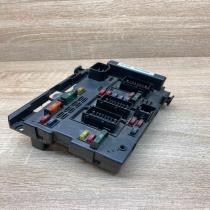 960663880 BSM B5  Fuse module Peugeot 307