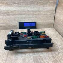 960663880 BSM B5  Fuse module Peugeot 307