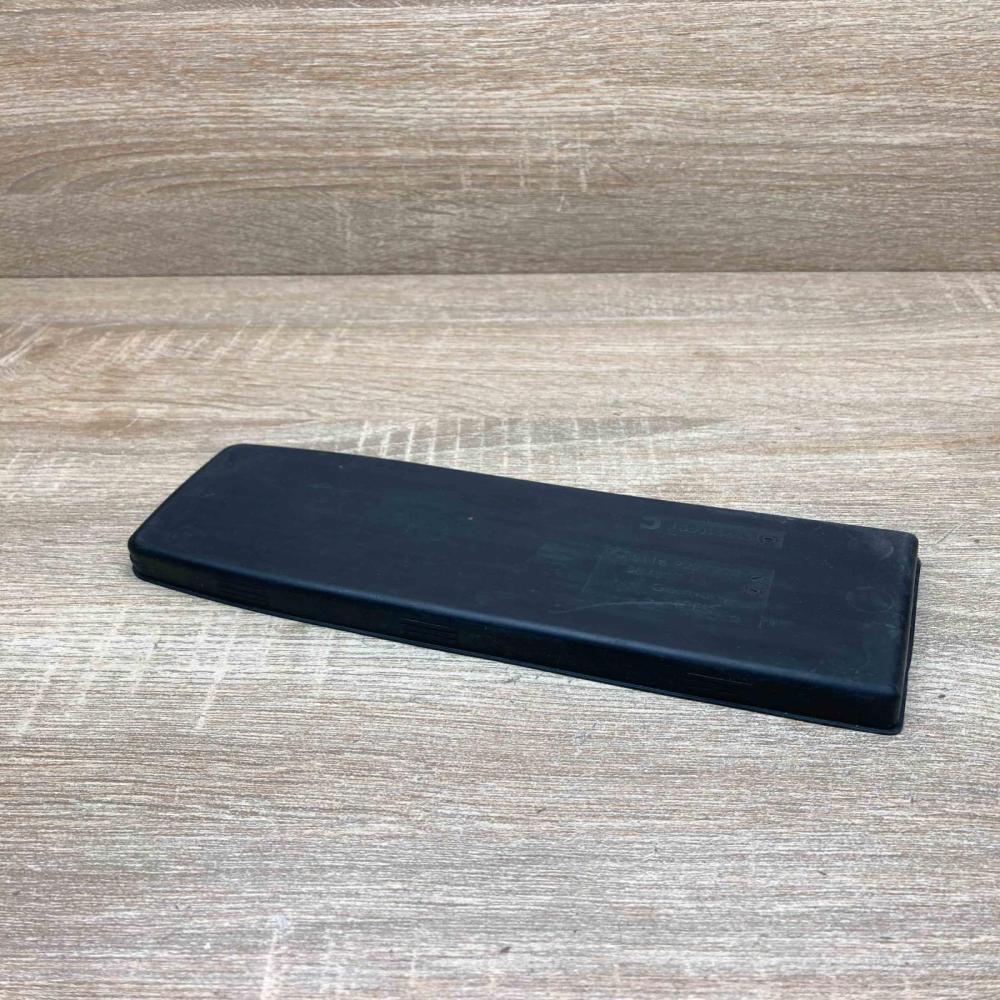 9227902 584507  Glove box pad BMW 3 F30 F35 F31