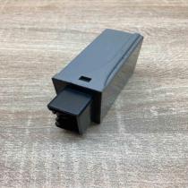 LC64 67 830 32813 46  Other relay Mazda MPV II LW