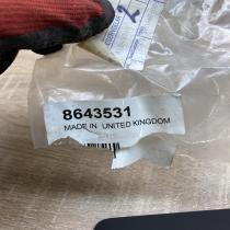 8643531   Roof trim bar molding cover Volvo V70