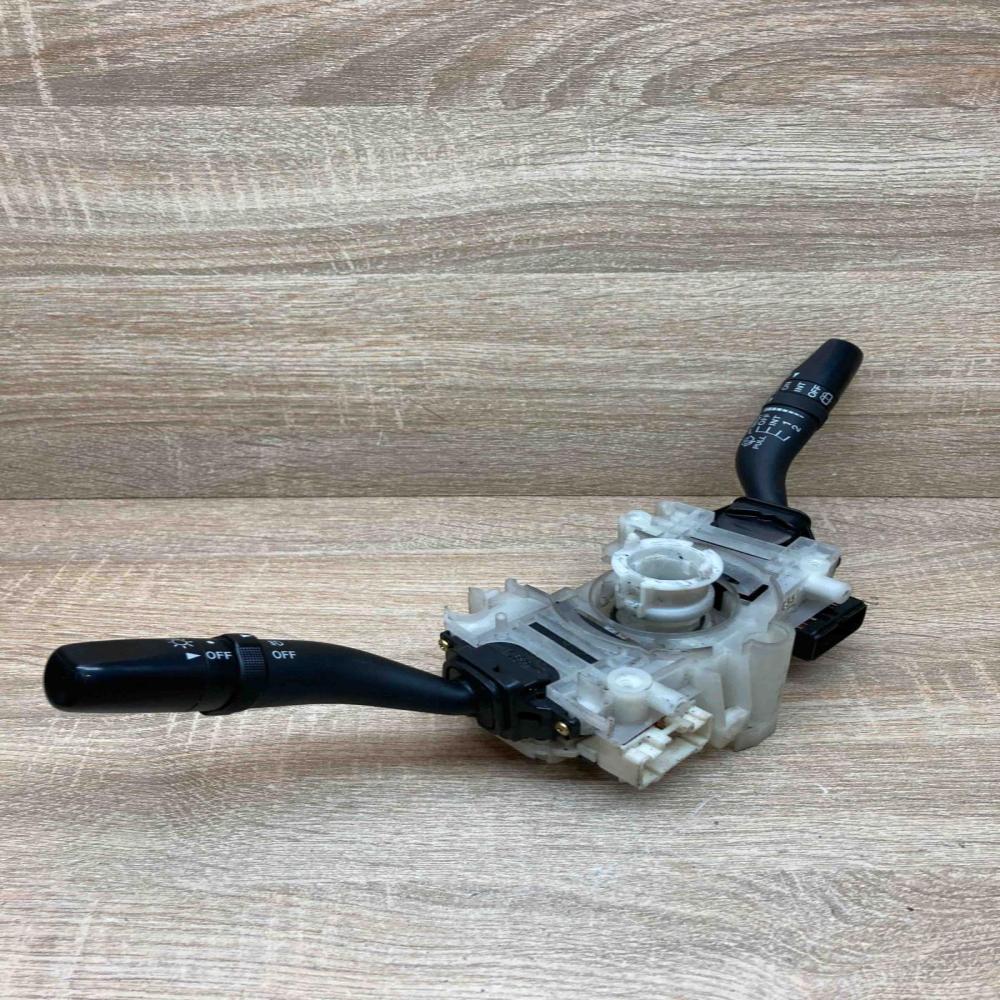 17E184 17C514 LE55 Wiper turn signal indicator stalk/switch Mazda 626