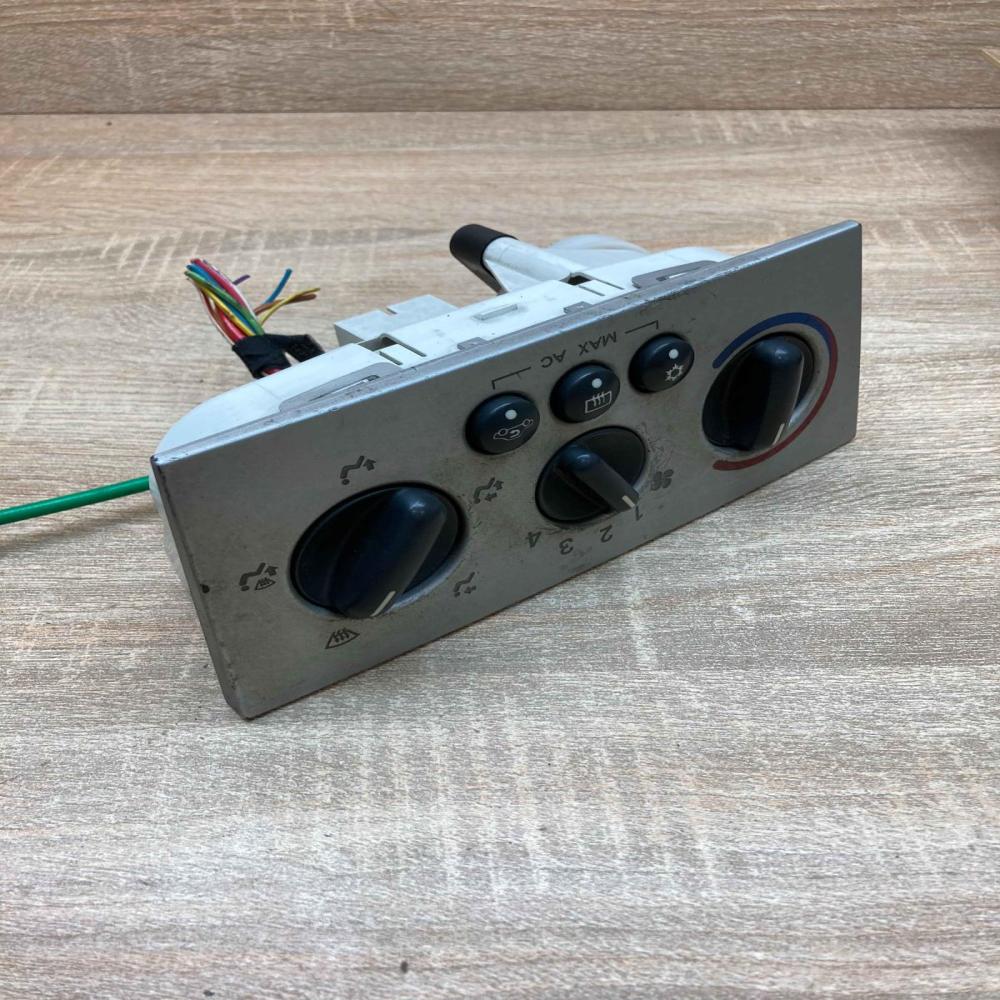 93329465   Climate control unit Opel Meriva A